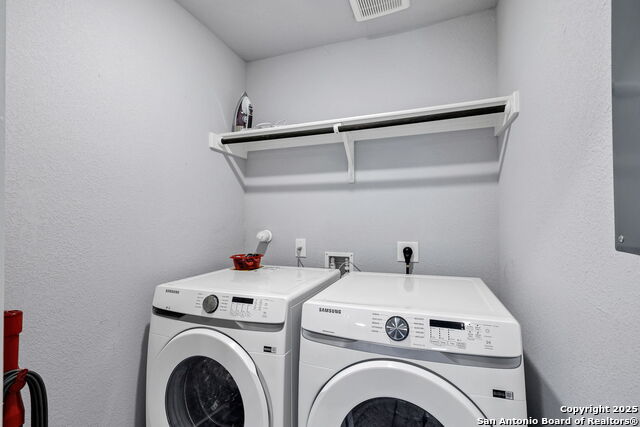 Image 33 of 44 For 16011 Babcock #9