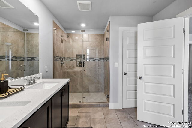 Image 39 of 44 For 16011 Babcock #9