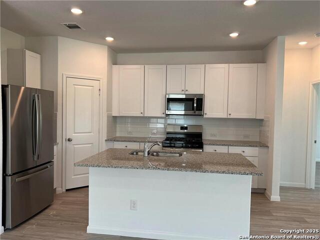 Image 2 of 18 For 3023 Shore Lark