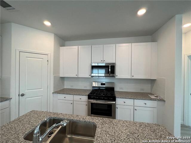 Image 3 of 18 For 3023 Shore Lark