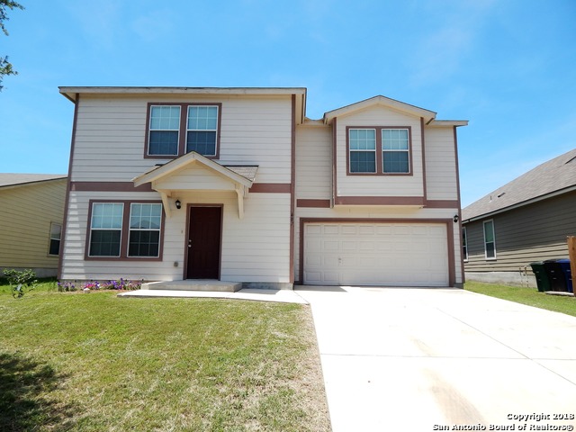 Listing photo id 0 for 407 Orchard Willow