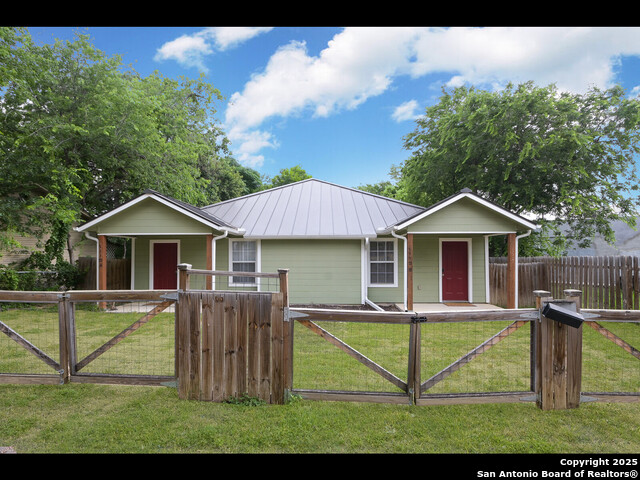 Details for 1119 Myrtle W B, San Antonio, TX 78201
