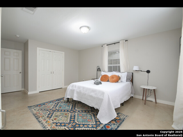 Listing photo id 10 for 1119 Myrtle W B