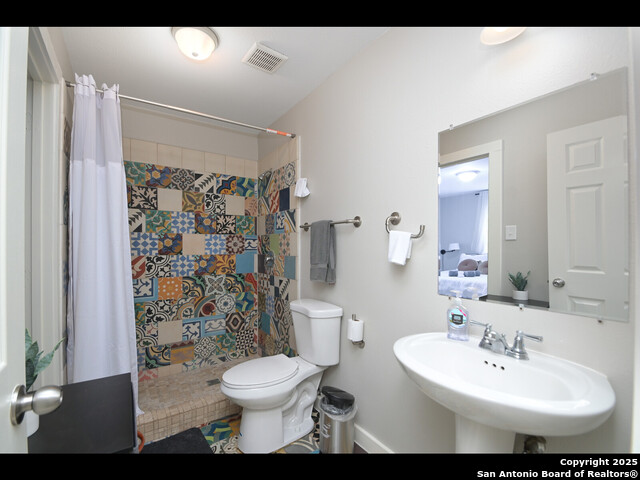 Listing photo id 11 for 1119 Myrtle W B