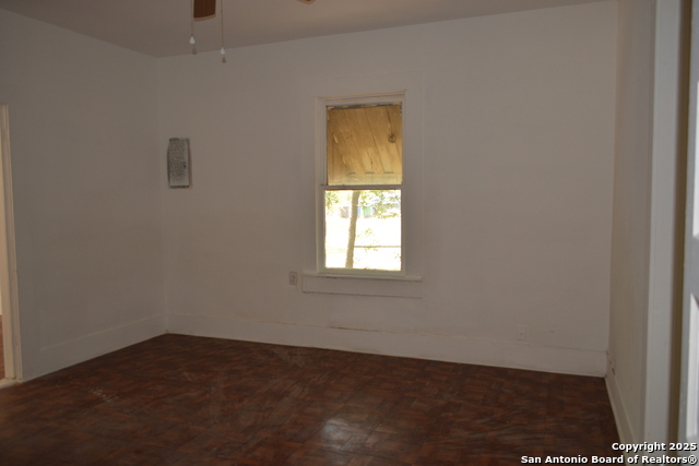 Listing photo id 8 for 241 Peabody