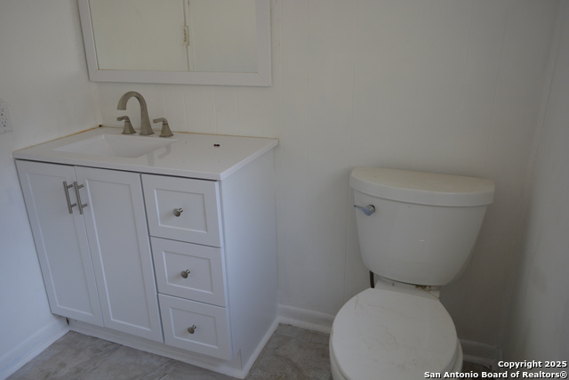 Listing photo id 10 for 241 Peabody