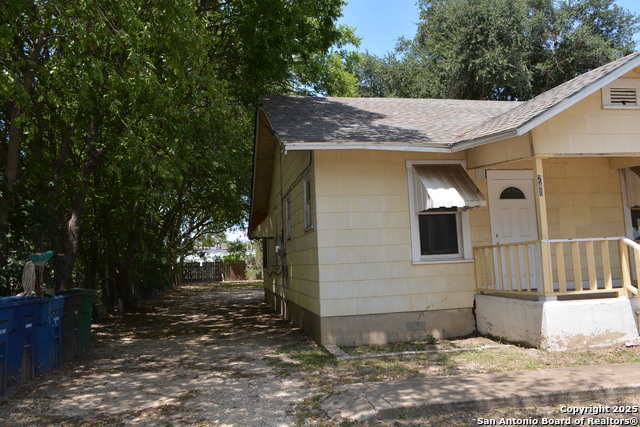 Listing photo id 13 for 241 Peabody