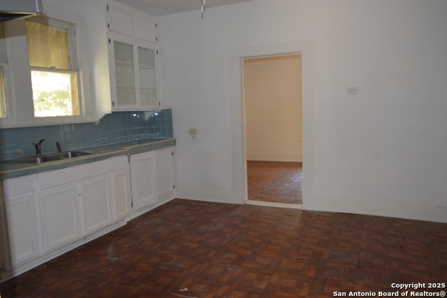 Listing photo id 2 for 241 Peabody