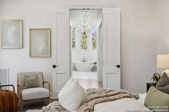 Image 29 of 50 For 207 Box Oak  