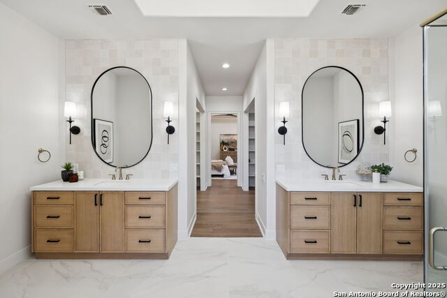 Image 33 of 50 For 207 Box Oak  