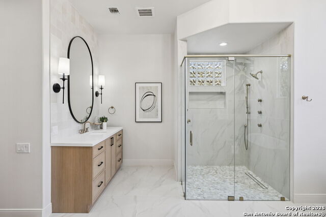 Image 34 of 50 For 207 Box Oak  