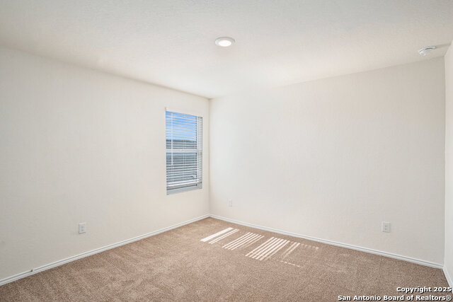 Image 12 of 15 For 10526 Varmus Dr