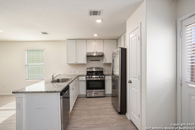 Image 5 of 15 For 10526 Varmus Dr