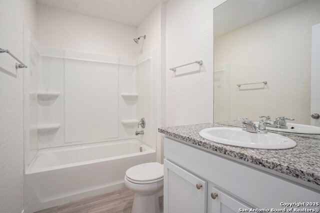 Image 9 of 15 For 10526 Varmus Dr