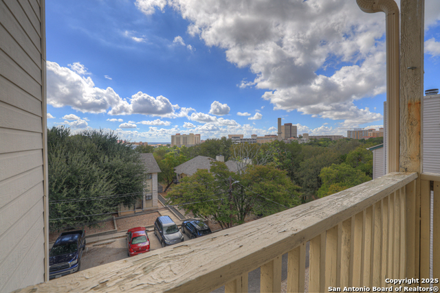 Image 11 of 19 For 1013 Chestnut St D