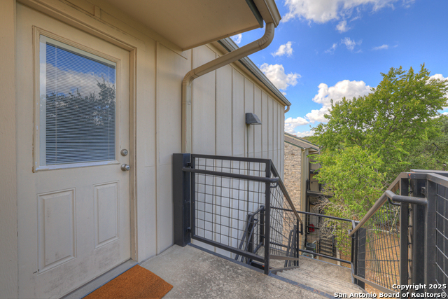 Image 18 of 19 For 1013 Chestnut St D