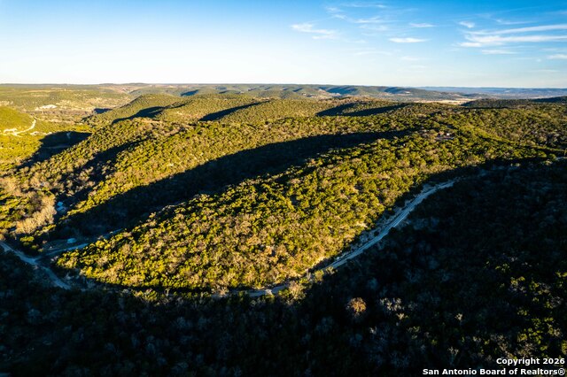 Listing photo id 25 for 474 Zapata Ridge