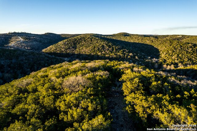Listing photo id 27 for 474 Zapata Ridge