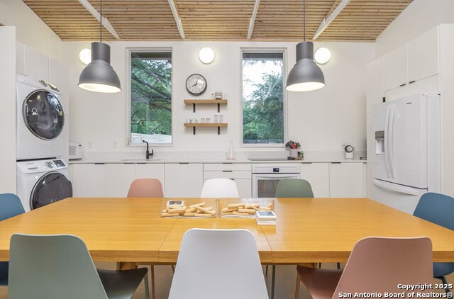 Image 3 of 22 For 2420 Ponderosa