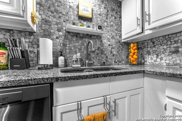 Image 16 of 41 For 8323 White Oak