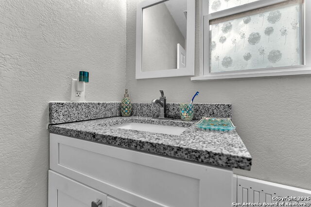 Image 27 of 41 For 8323 White Oak