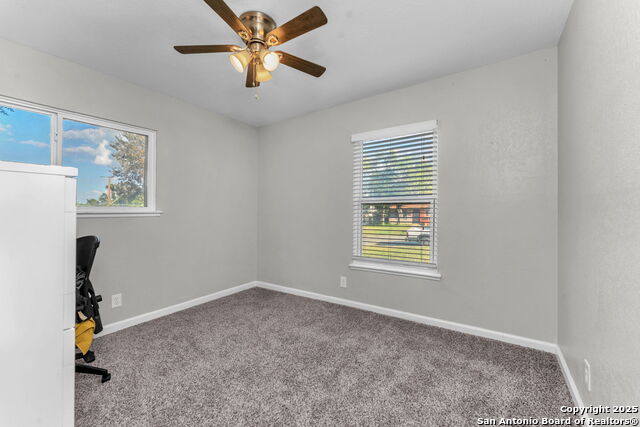 Image 29 of 41 For 8323 White Oak