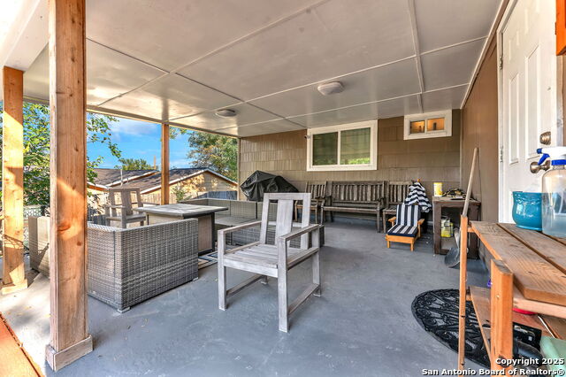 Image 31 of 41 For 8323 White Oak