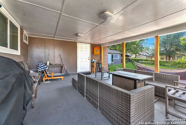 Image 33 of 41 For 8323 White Oak