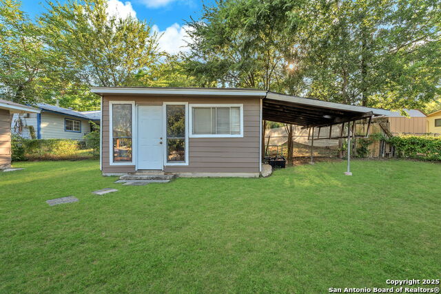 Image 37 of 41 For 8323 White Oak