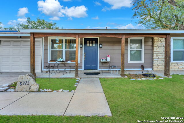 Image 6 of 41 For 8323 White Oak