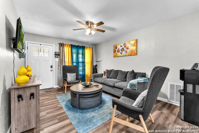 Image 9 of 41 For 8323 White Oak