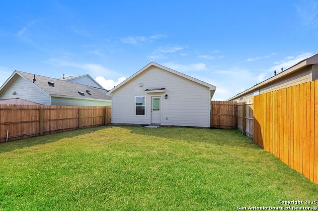 Listing photo id 11 for 8191 Nube Medina