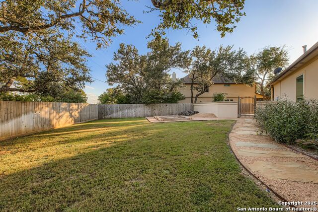 Listing photo id 26 for 110 Enchanted Woods