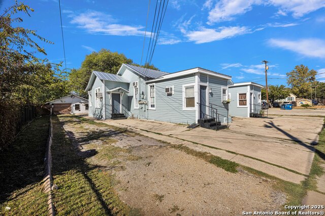 Image 8 of 12 For 121 Howard St  2