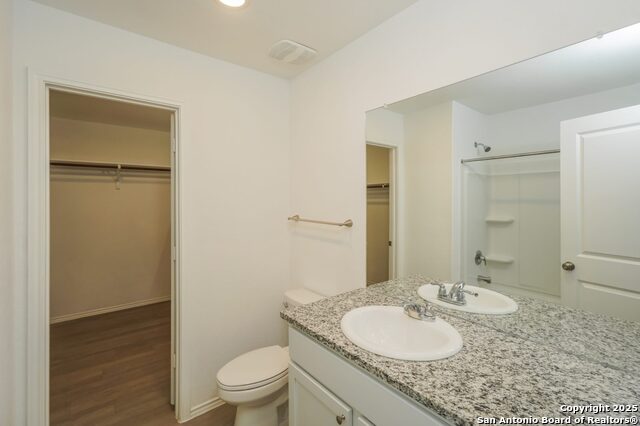 Image 9 of 15 For 4243 Southton Mere