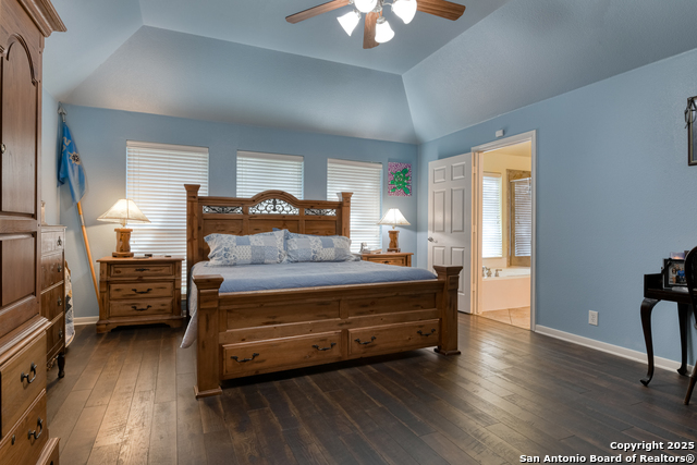 Listing photo id 14 for 27014 Trinity Bend