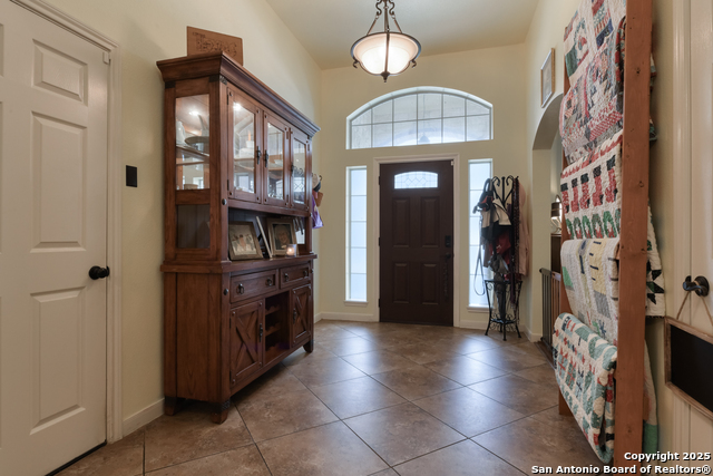 Listing photo id 2 for 27014 Trinity Bend
