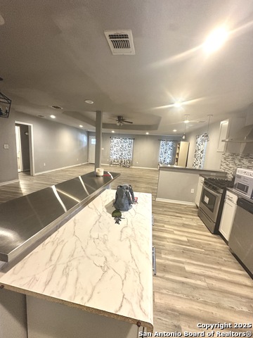 Image 5 of 16 For 1023 Gulf