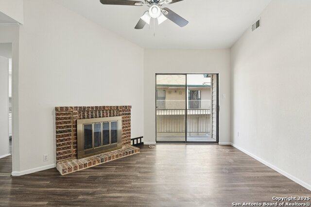 Image 10 of 36 For 349 Harmony Ct  349