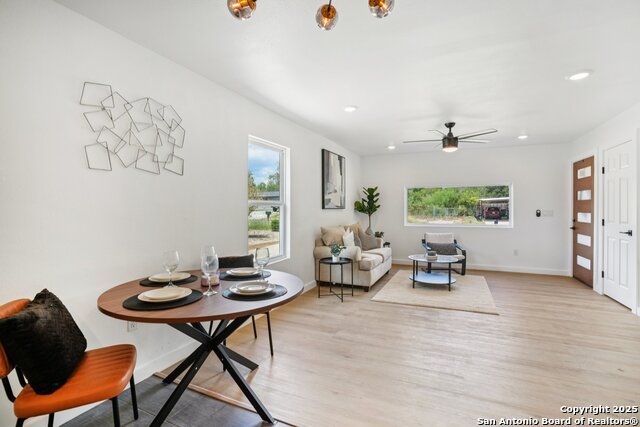 Listing photo id 8 for 1118 Shadwell
