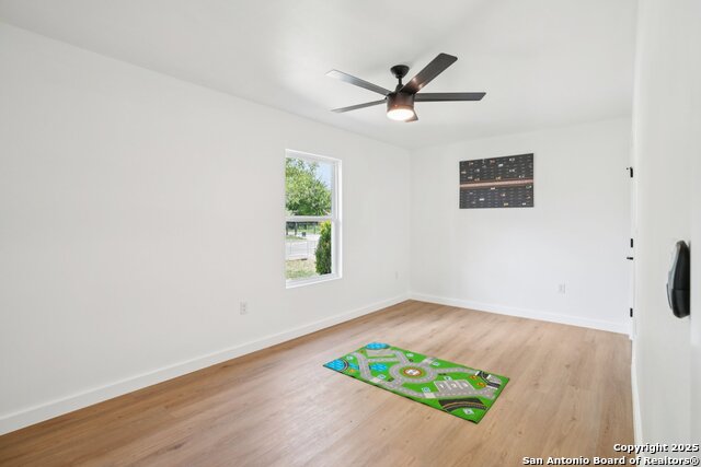 Listing photo id 19 for 1118 Shadwell