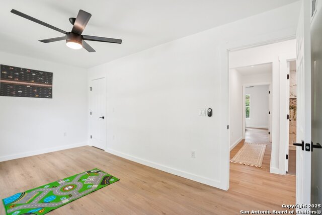 Listing photo id 20 for 1118 Shadwell