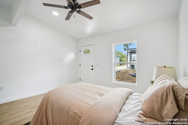 Listing photo id 34 for 1118 Shadwell