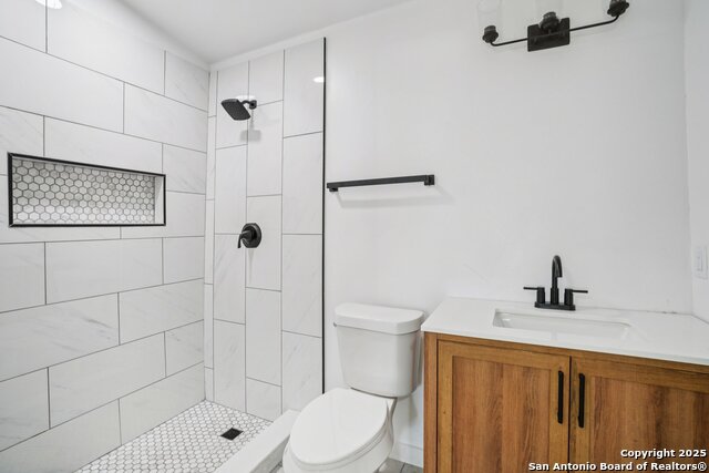 Listing photo id 35 for 1118 Shadwell
