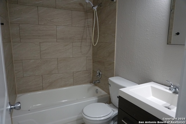Listing photo id 13 for Address Not Provided