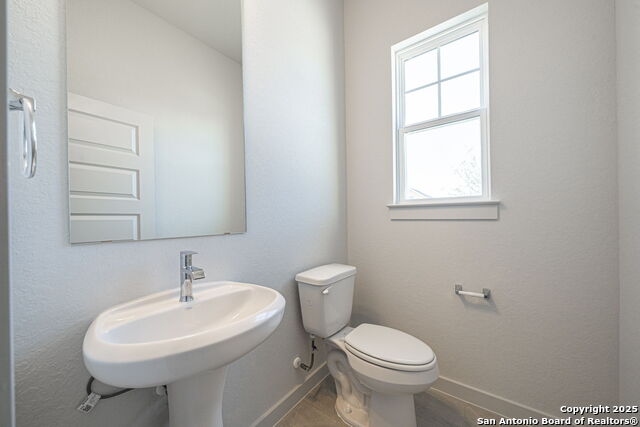 Image 8 of 32 For 10280 Bartenheim Dr