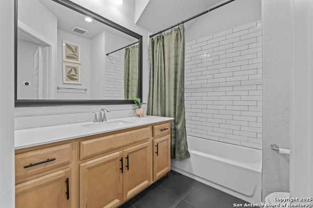 Image 11 of 35 For 5843 Whitby Rd Unit 6