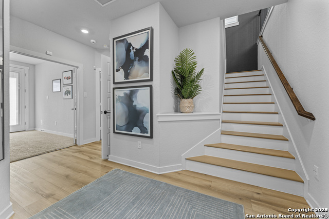 Image 4 of 35 For 5843 Whitby Rd Unit 6