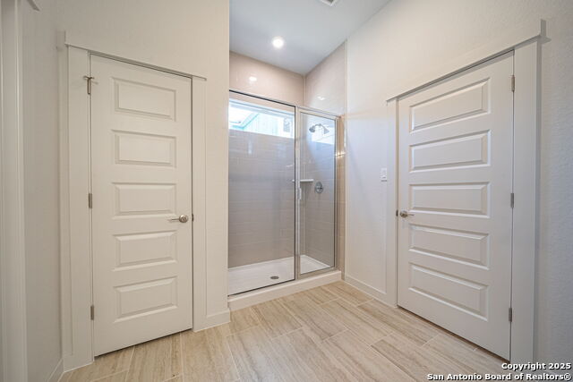 Image 18 of 30 For 10286 Bartenheim Dr.