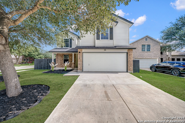 Listing photo id 0 for 105 Woodstone Pt